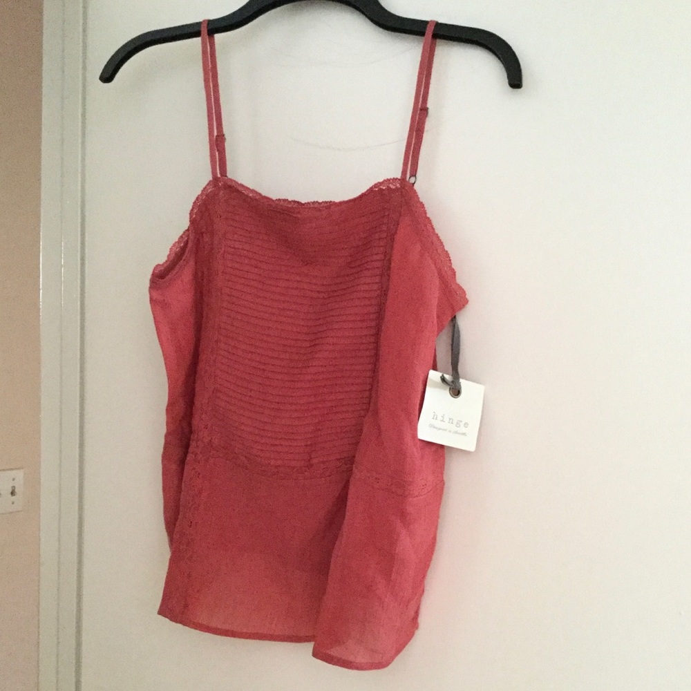 Hinge Lace Trim Camisole - Picture 5 of 6